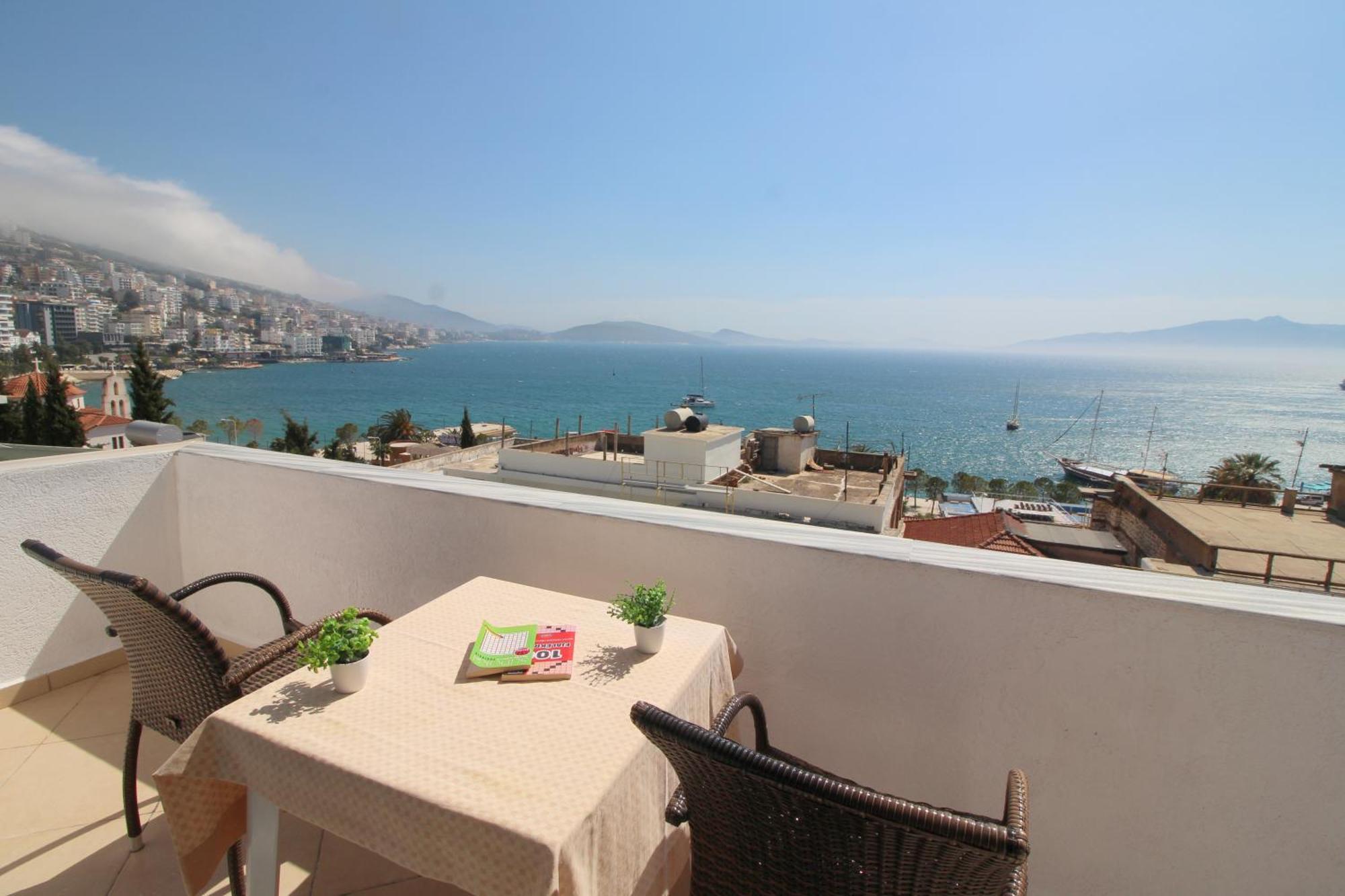 July Seaview Apartments Sarandë Exterior foto